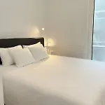 Elegant 2br Heart Of 아파트